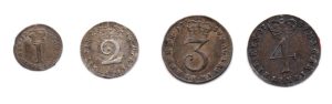1739-maundy-set059