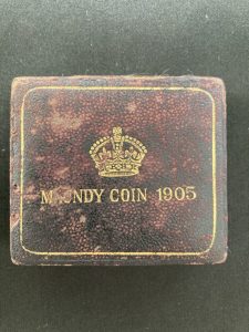 1905-maundy-set-case