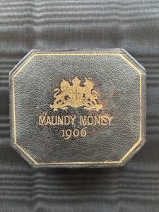 1906-maundy-set